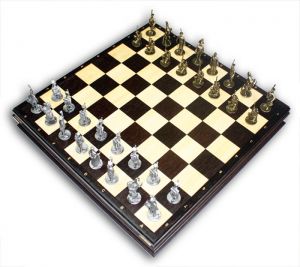 Шахматы "Бородино" с металлическими фигурами