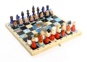 Шахматы "Холодная война" (ручная роспись)